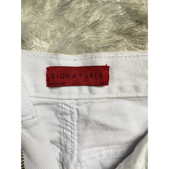 Signature 8 white distressed denim cut off shorts sz Small - Picture 3 of 4
